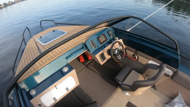 Катер Active Jacket, фото: 2