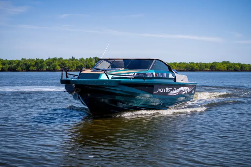 Каютный катер Active Jacket, фото: 2