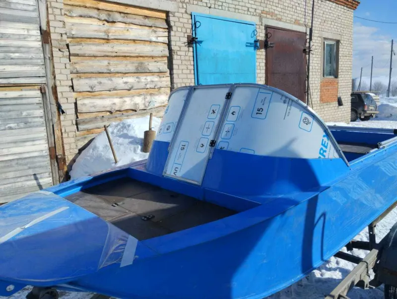 Моторная лодка Ресурс 440ДС, фото: 7