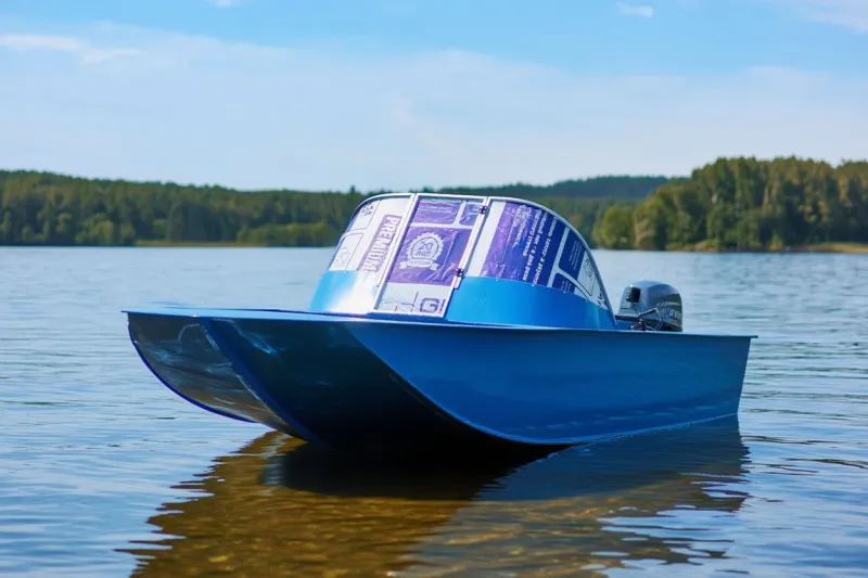 Каютный катер Ресурс 440ДС, фото: 3