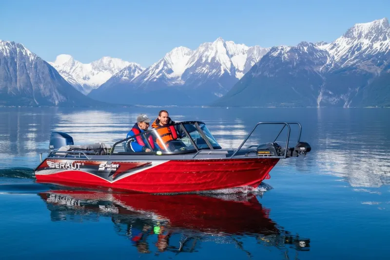 Каютный катер BERKUT S-JACKET, фото: 2