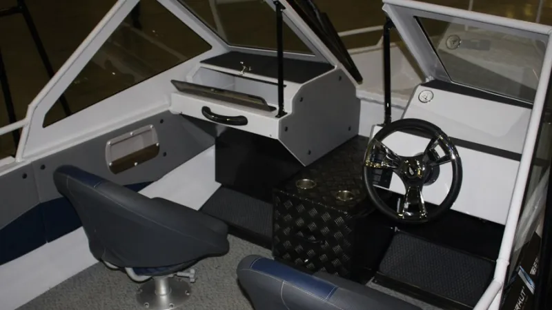 Катер BERKUT L-Fisher, фото: 23