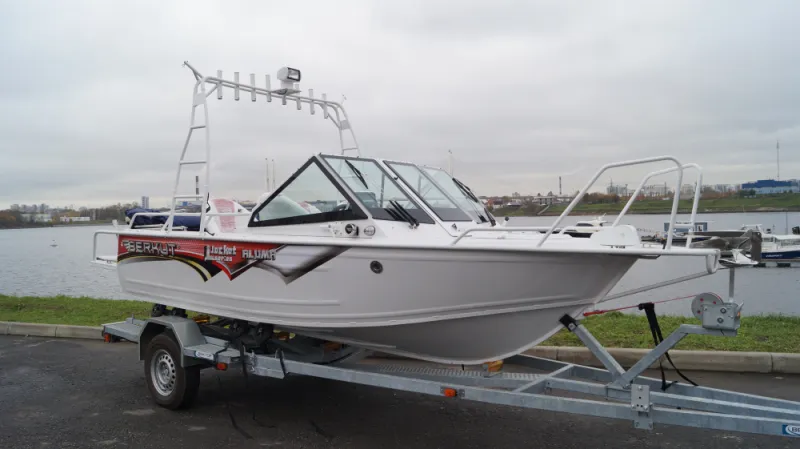 Катер BERKUT L-Jacket, фото: 1