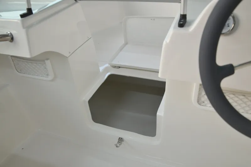 Алюминиевая лодка Корвет 500 FISH, фото: 15