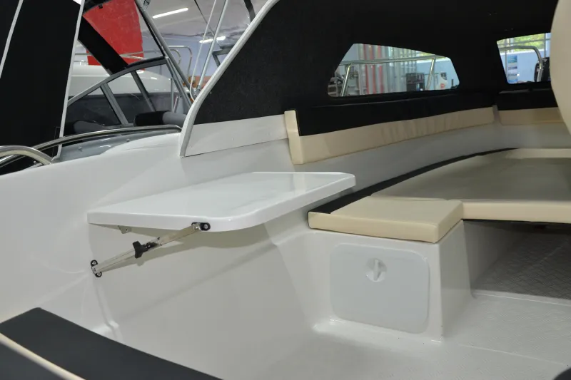 Пластиковая лодка Корвет 500 HT, фото: 9