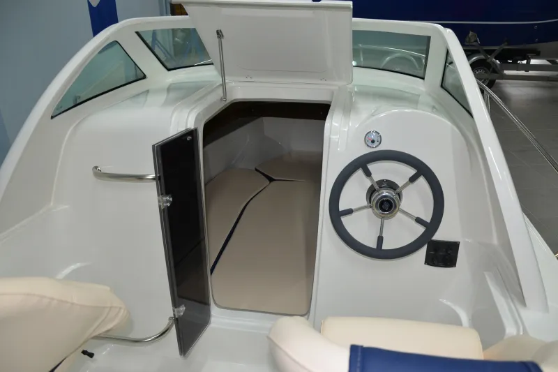 Пластиковая лодка Корвет 600 WA, фото: 10