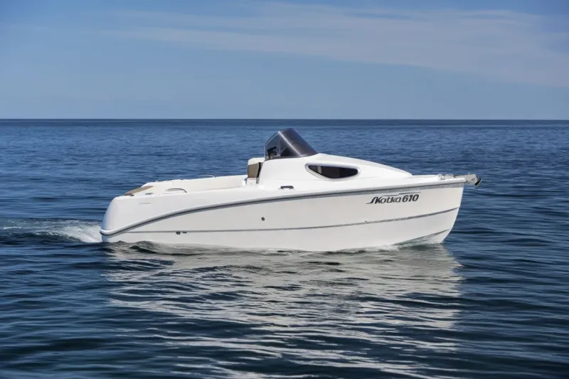 Каютный катер Kotka-610, фото: 2