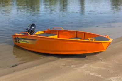 Лодка Волжанка 42