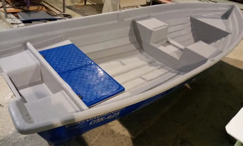 Пластиковая лодка СЛК-425, фото: 1