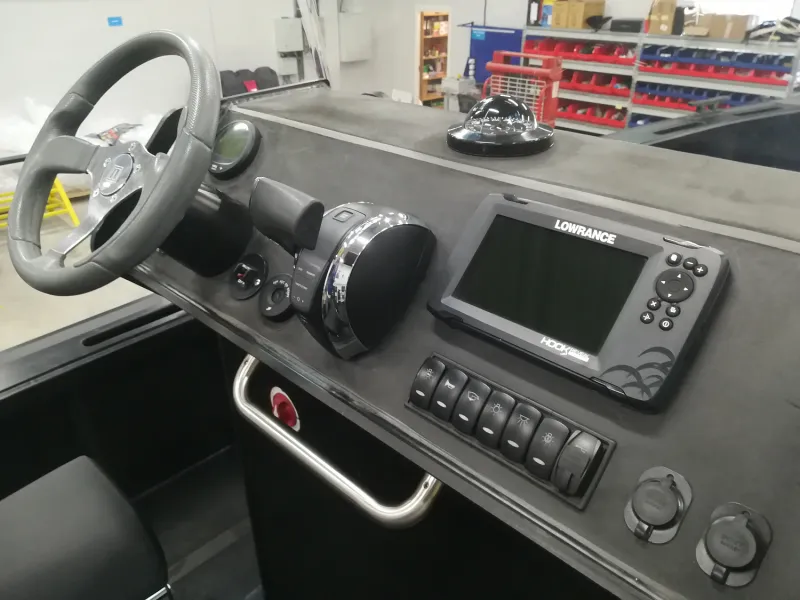 Моторная лодка D710 ДОКЕР, фото: 4