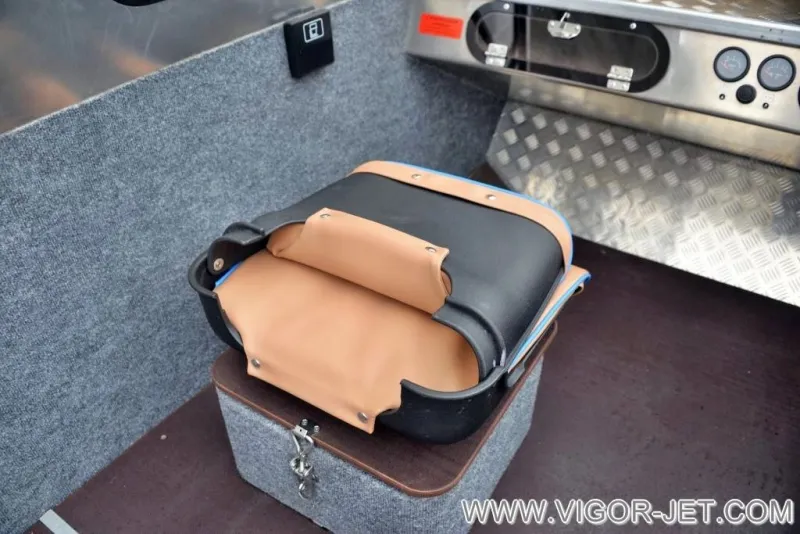 VIGOR 480 (S) Closed Bow, фото: 11