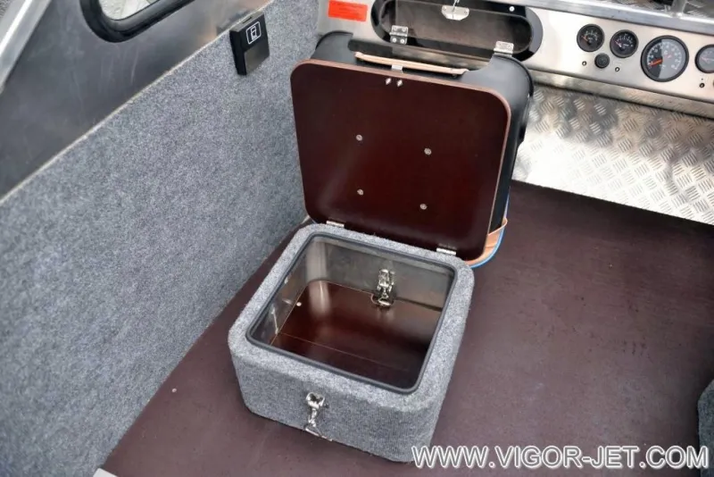 VIGOR 480 (S) Closed Bow, фото: 28