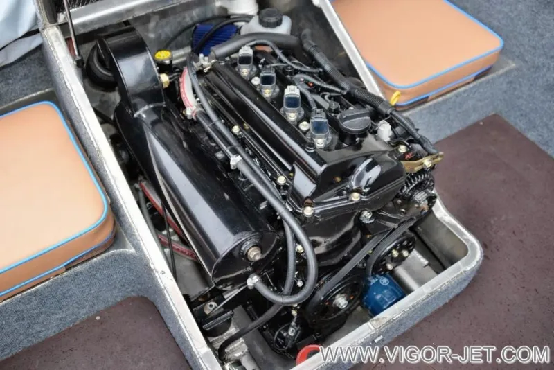 VIGOR 480 (S) Closed Bow, фото: 5