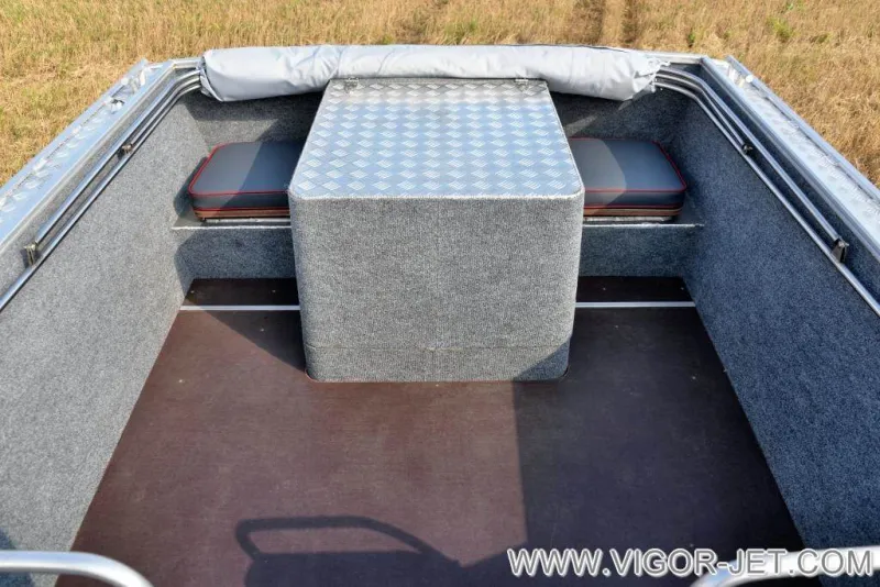 VIGOR 540 (A) Closed Bow, фото: 8