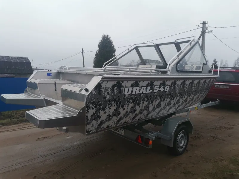 Моторная лодка Урал 540, фото: 2