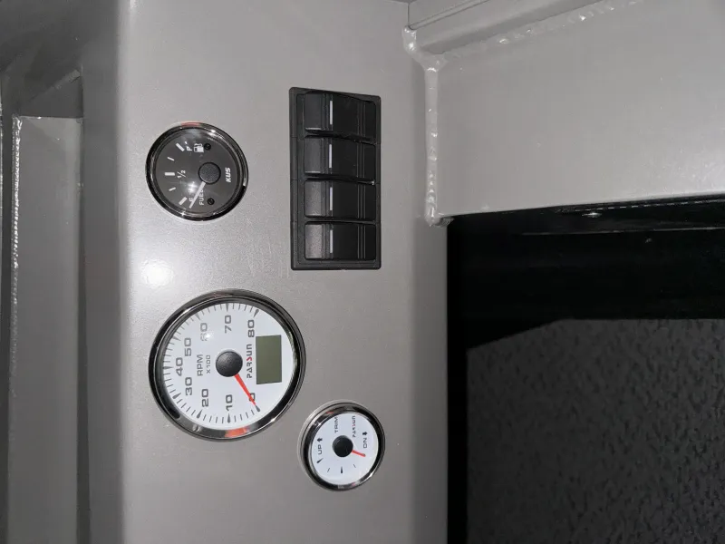 Алюминиевая лодка Viking 4.6 F, фото: 22