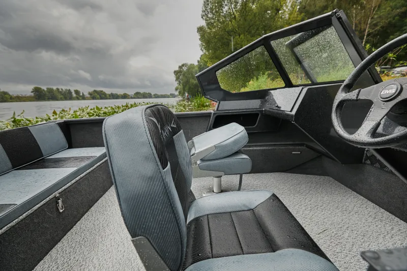 Алюминиевая лодка Viking 4.6 F, фото: 2