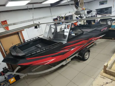 Лодка GOONCH 530 jet fish m