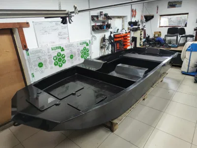 Лодка GOONCH 480 jet fish m wide