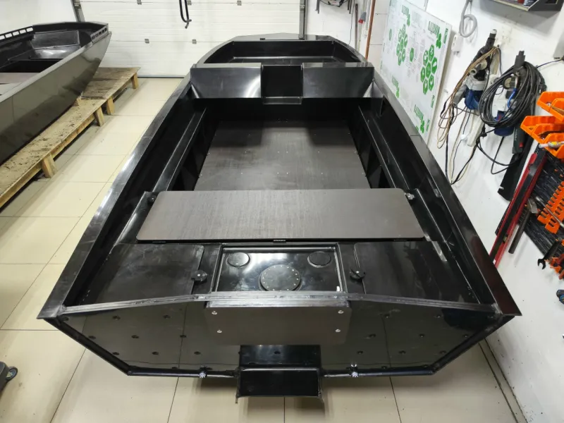 Пластиковая лодка GOONCH 480 jet fish m wide, фото: 5