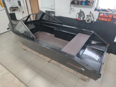 Лодка GOONCH 460 SV