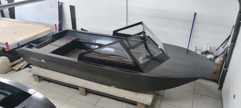 Пластиковая лодка GOONCH 425 S, фото: 1