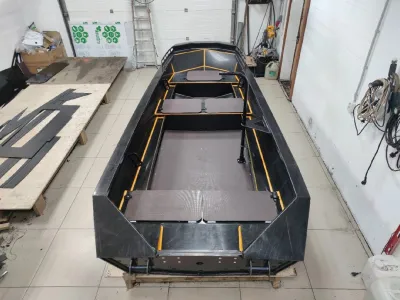 Лодка GOONCH 420 mud Z