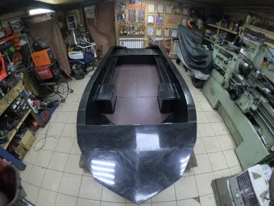 Лодка GOONCH 370