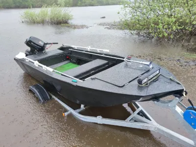 Лодка GOONCH 370 classic