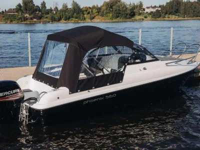 Лодка Phoenix 560
