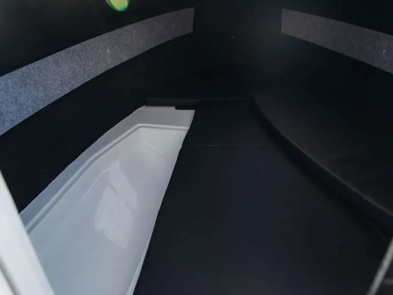 Phoenix 560, фото: 9