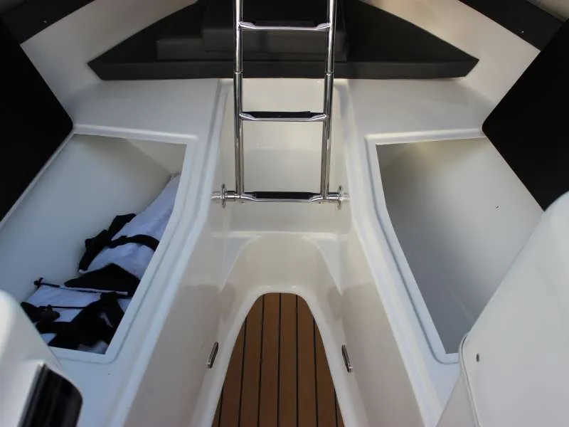 Пластиковая лодка Phoenix 600HT, фото: 9