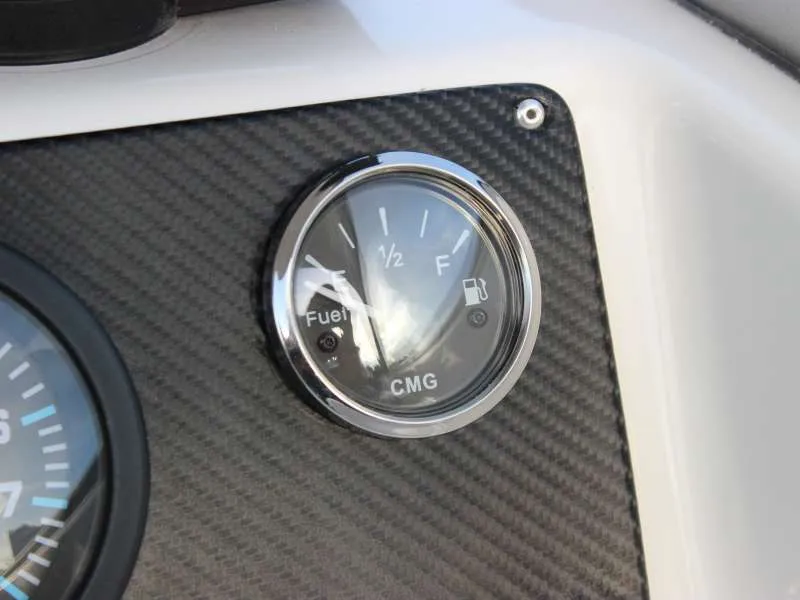 Пластиковая лодка Phoenix 600HT, фото: 8