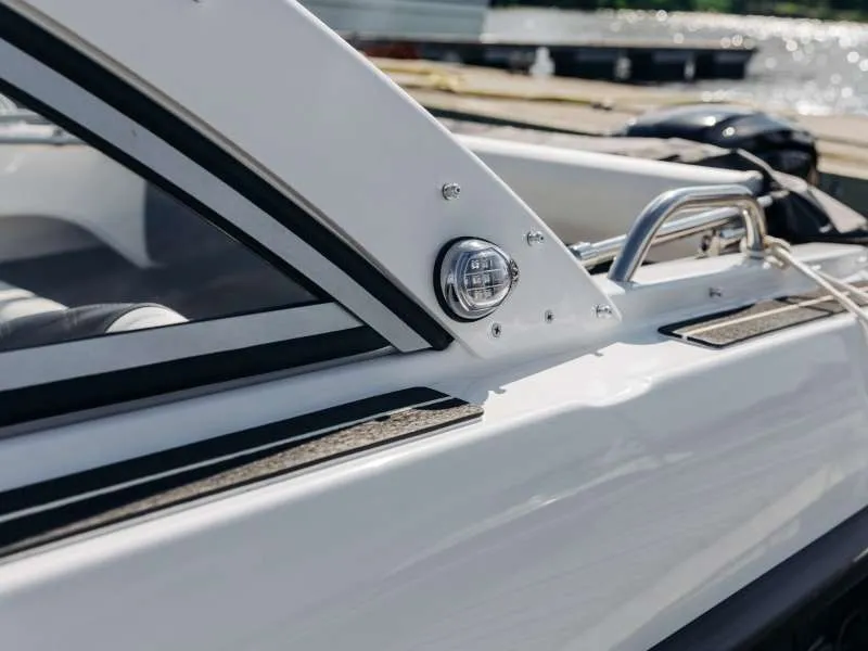 Пластиковая лодка Phoenix 600HT, фото: 5