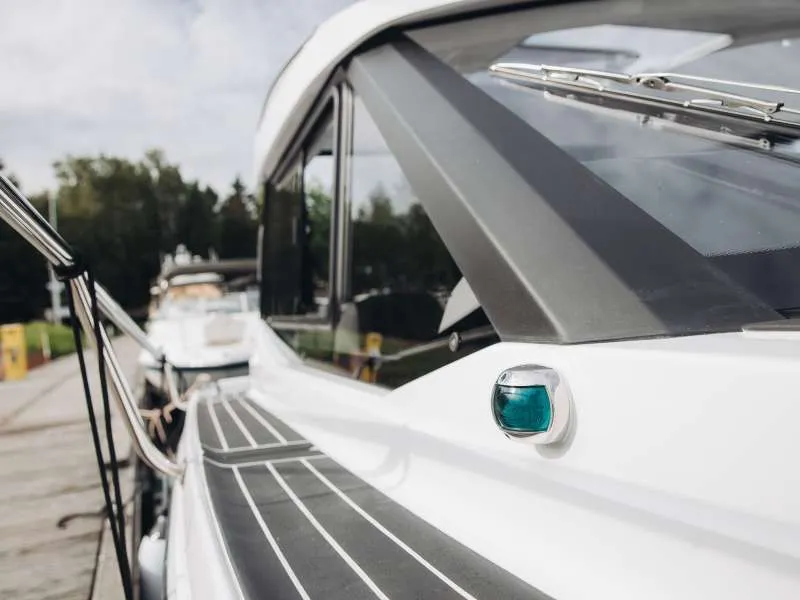 Пластиковая лодка Phoenix 700 Cabin, фото: 21