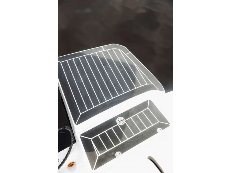 Пластиковая лодка Phoenix 700 Cabin, фото: 35