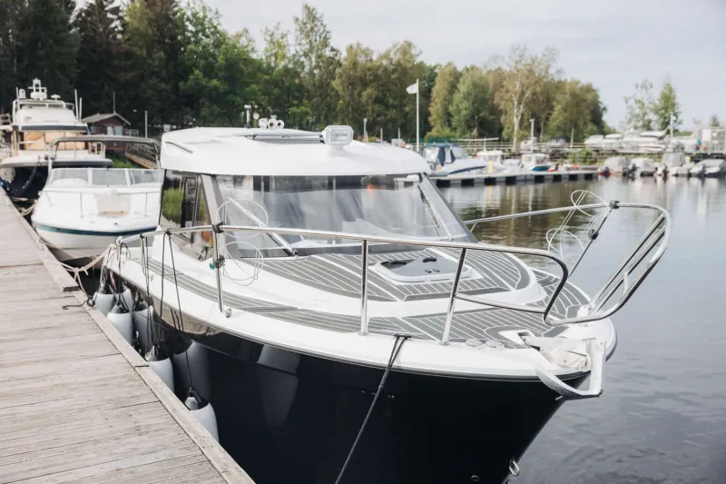 Phoenix 700 Cabin, фото: 1