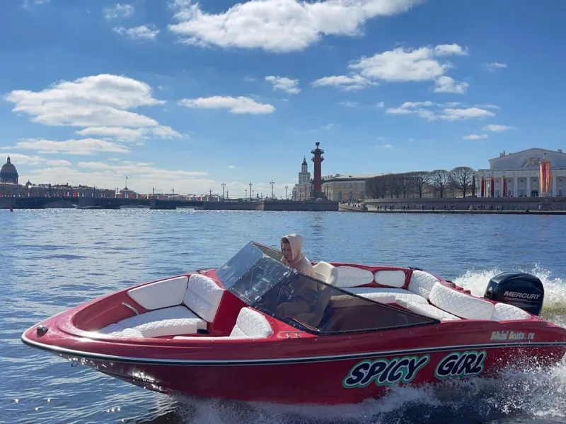 Моторная лодка Касатка VT 530 bowrider, фото: 4