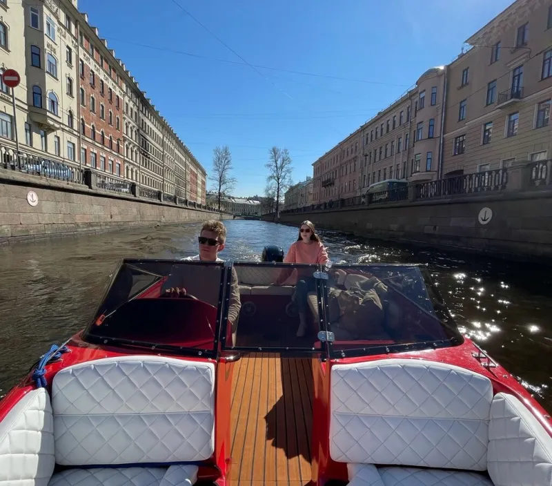 Моторная лодка Касатка VT 530 bowrider, фото: 10