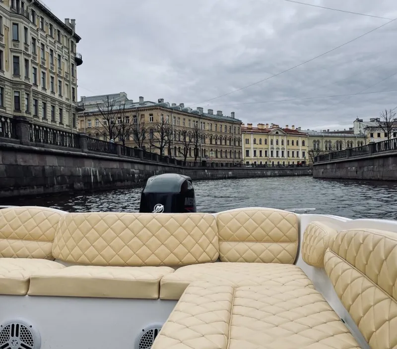 Моторная лодка Касатка VT 530 bowrider, фото: 16