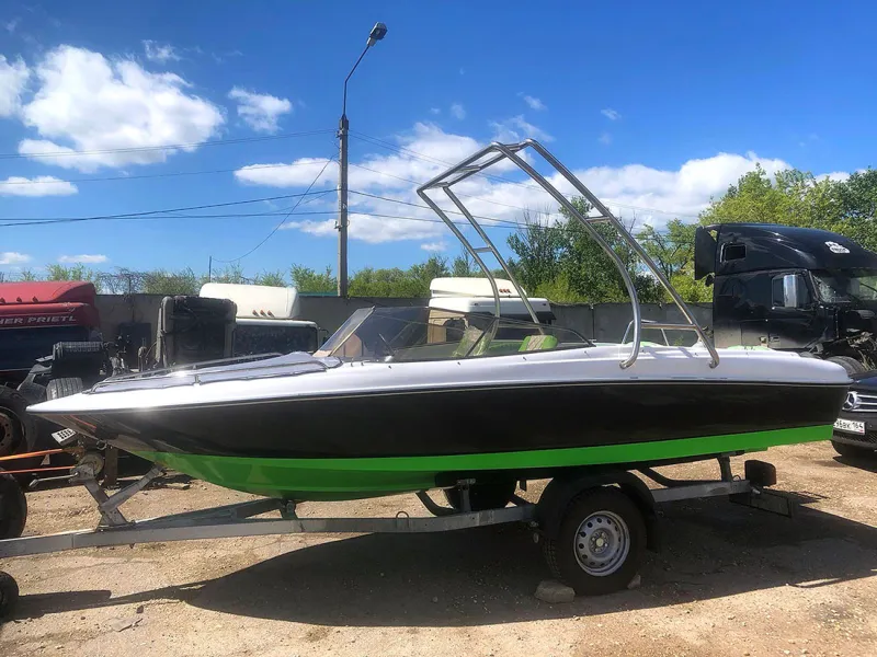 Моторная лодка Касатка VT 530 bowrider, фото: 19