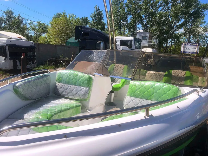 Моторная лодка Касатка VT 530 bowrider, фото: 24