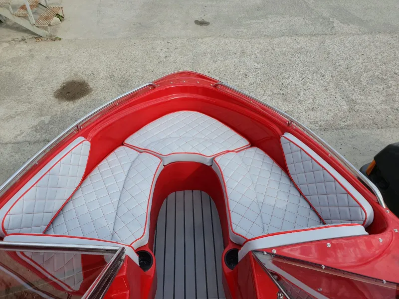 Моторная лодка Касатка VT 530 bowrider, фото: 35