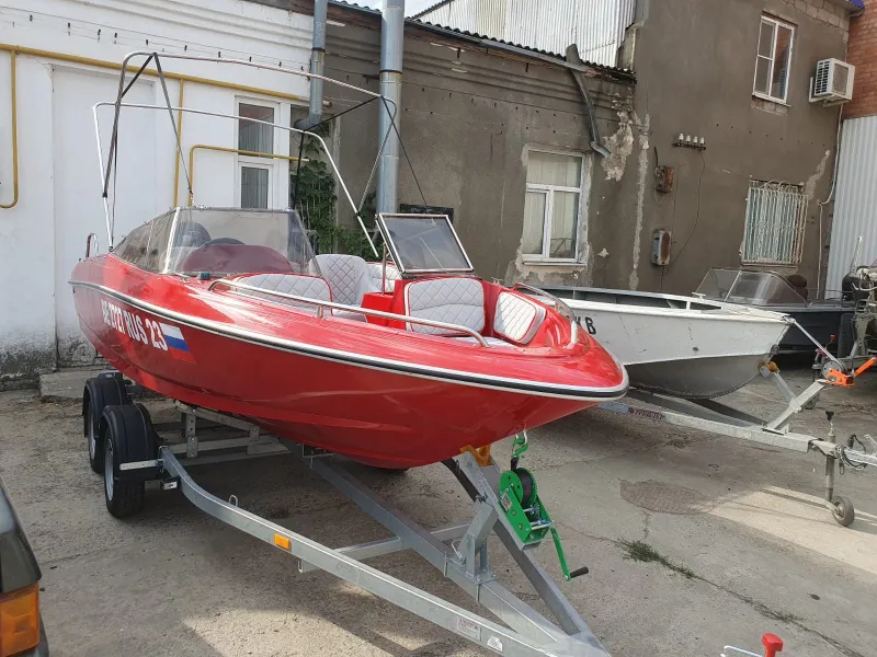 Моторная лодка Касатка VT 530 bowrider, фото: 38