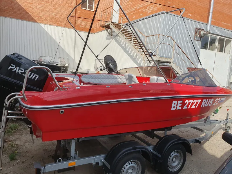 Моторная лодка Касатка VT 530 bowrider, фото: 40