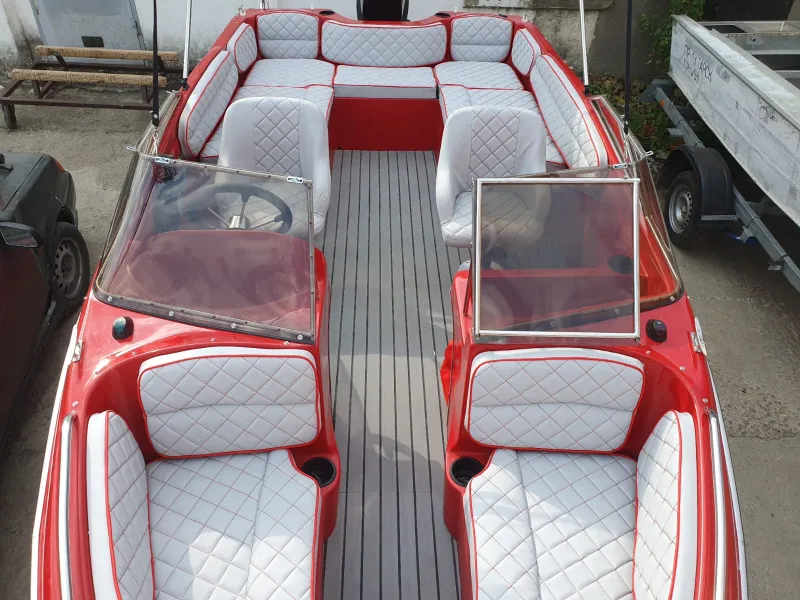 Моторная лодка Касатка VT 530 bowrider, фото: 41