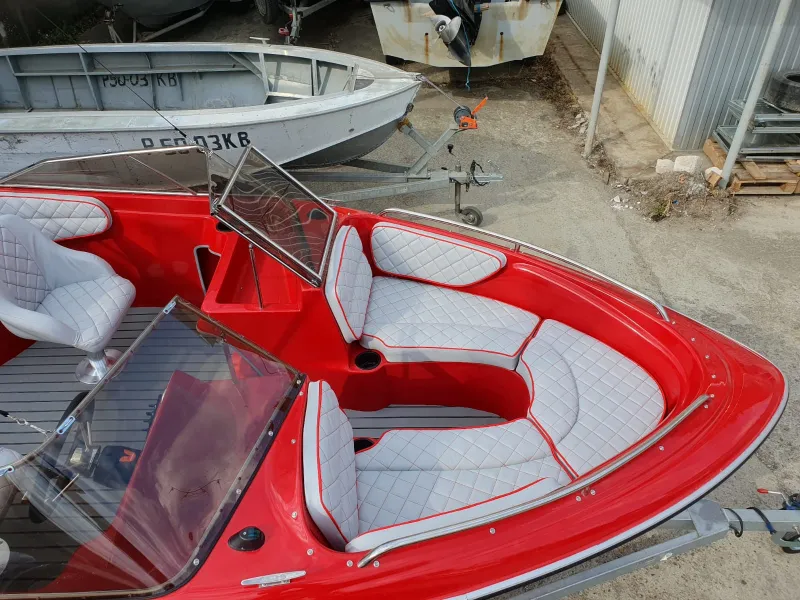 Моторная лодка Касатка VT 530 bowrider, фото: 42