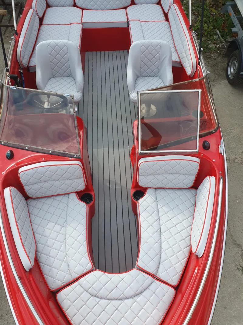 Моторная лодка Касатка VT 530 bowrider, фото: 45