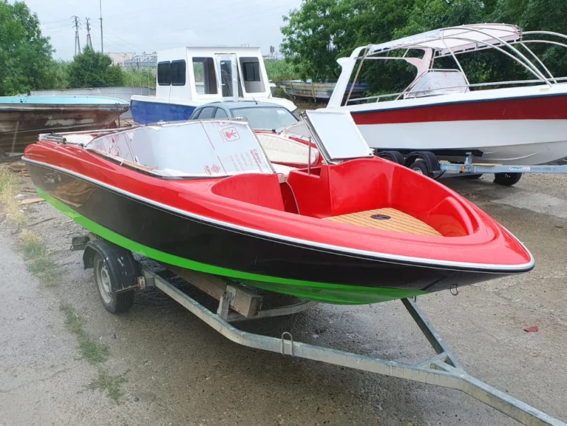 Моторная лодка Касатка VT 530 bowrider, фото: 73