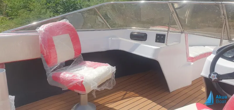 Моторная лодка Касатка VT 530 bowrider, фото: 86
